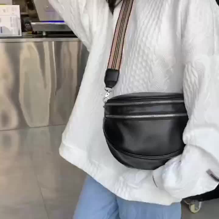 Black Synthetic Leather Crossbody Bag with Adjustable Striped Strap - Large Capacity Shoulder Messenger Bag for Women, Zipper Closure, Polyester Lining, Versatile Solid Color Design