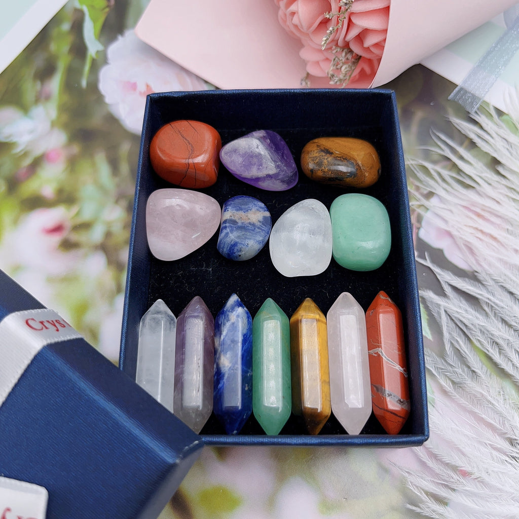 14-Piece Natural Quartz Mineral Ornament Set - Unique Combination of 7 Exquisite Decorations for Home Decor and Christmas Gift - Authentic, Elevating, and Thoughtful