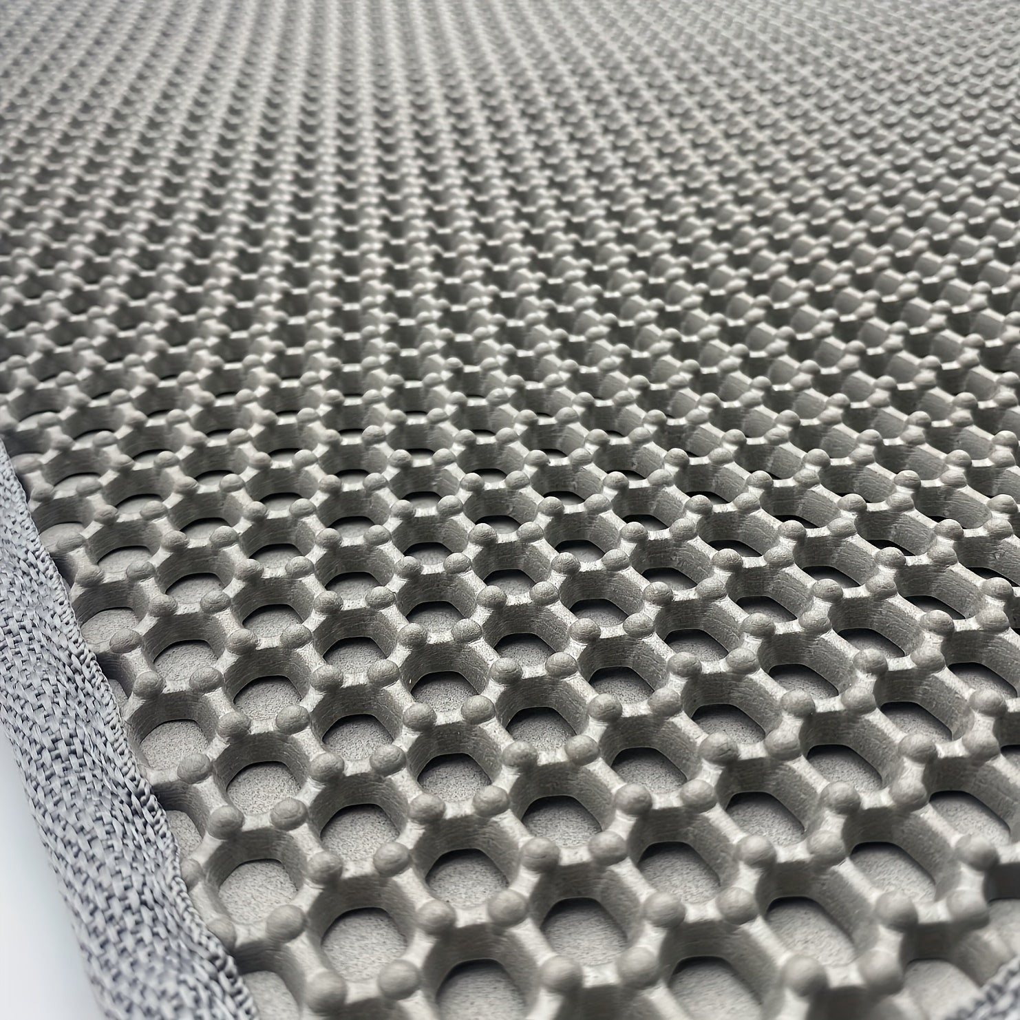 Cat Litter Mat, Beautiful Honeycomb Cat Litter Box Catcher Pad, Suitable for Cats, Odor Control Double Layer, Urine Waterproof, Washable, Phthalate-Free