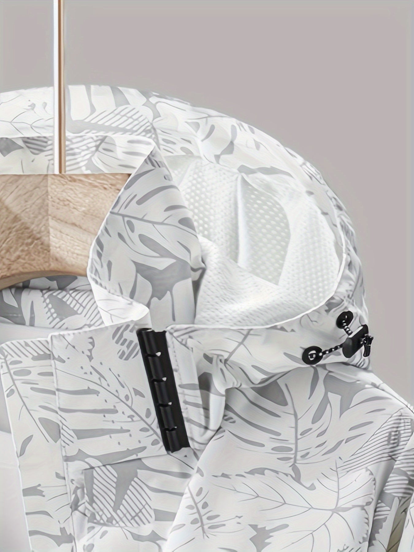 Women's Camouflage Outdoor Jacket: Windproof & Rainproof With Removable Hood - Perfect For Outdoor Adventures!