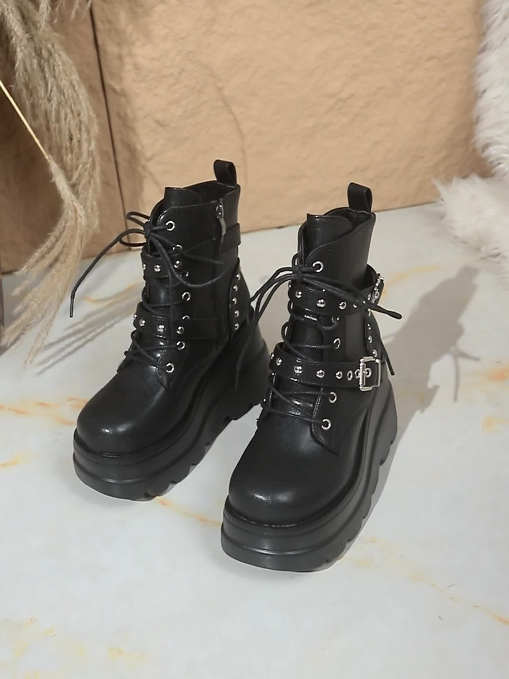 Women'S Chunky Platform Boots - Gothic Punk Boots with Lace-Up Closure, Thick Platform Heels for Height Increase, PU Sole - Edgy Gothic Punk Shoes for Concerts, Parties, Everyday - Synthetic Cover Gothic Footwear Gift for Wom