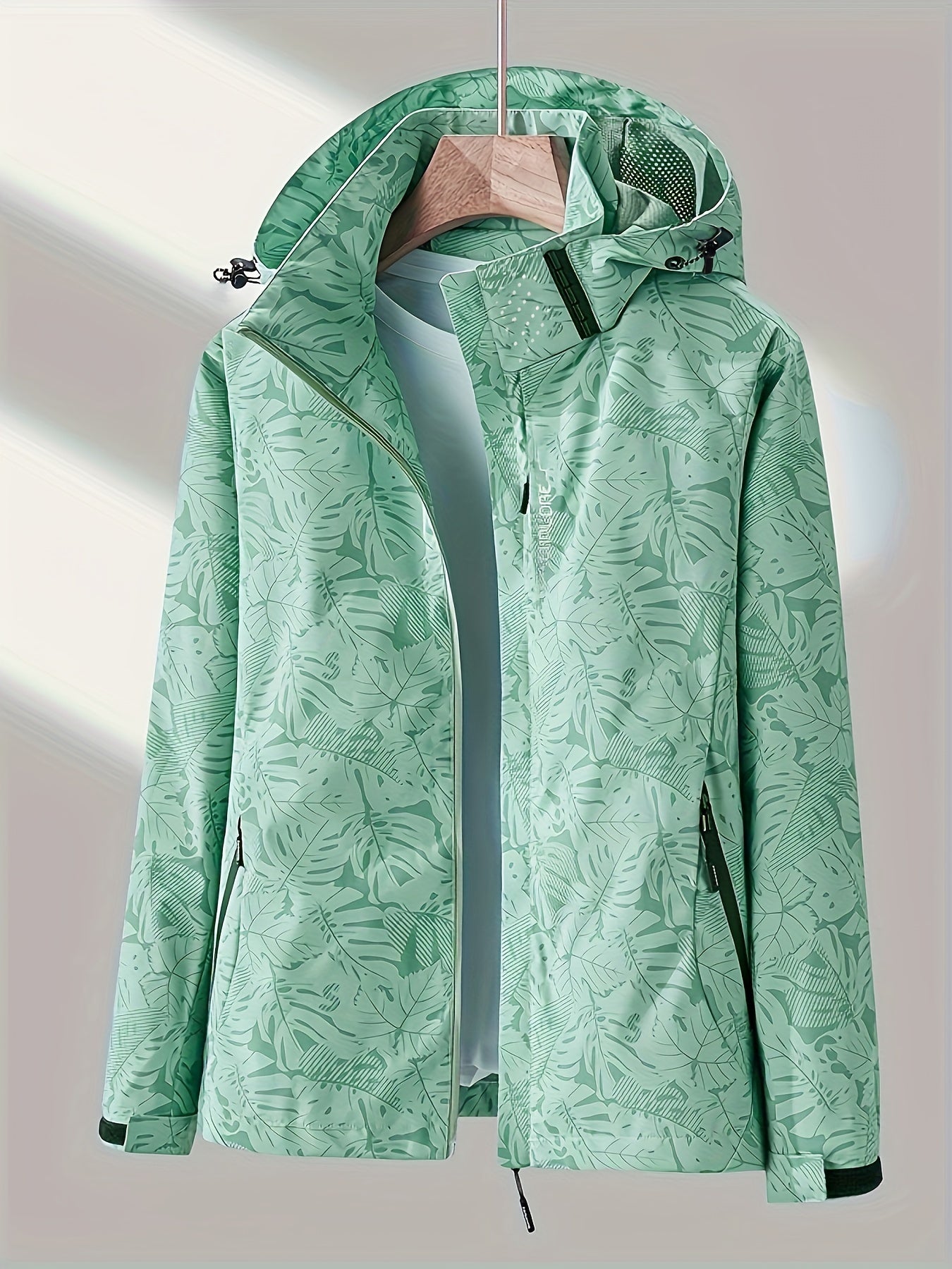 Women's Camouflage Outdoor Jacket: Windproof & Rainproof With Removable Hood - Perfect For Outdoor Adventures!