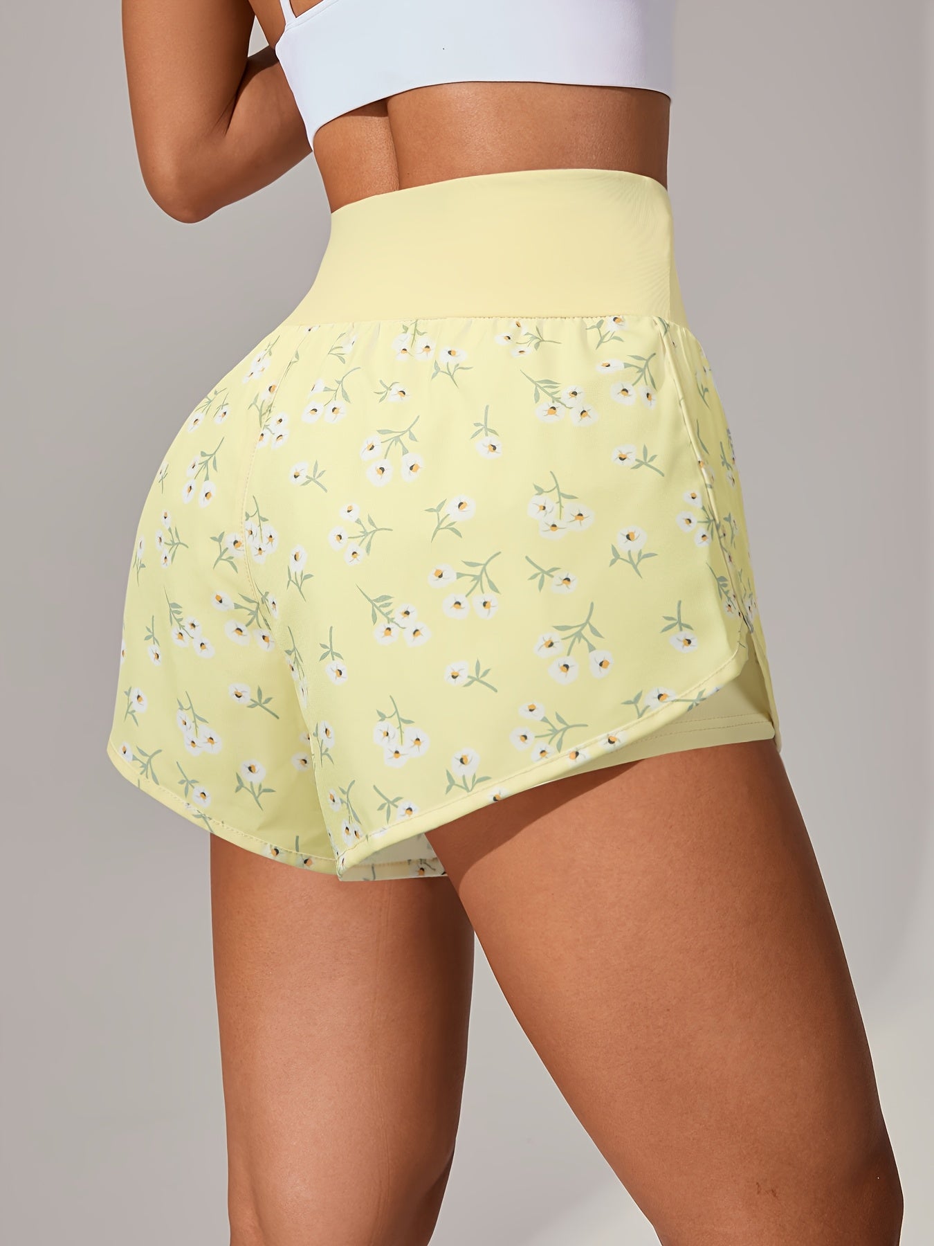 [Yoga Activewear] Women's Light Blue Yoga Shorts - Casual & Loose-Fit, High-Waisted with Ruffle Detail, Stretchy Polyester-Elastane Blend, Machine Washable, Perfect for Spring/Summer/Fall