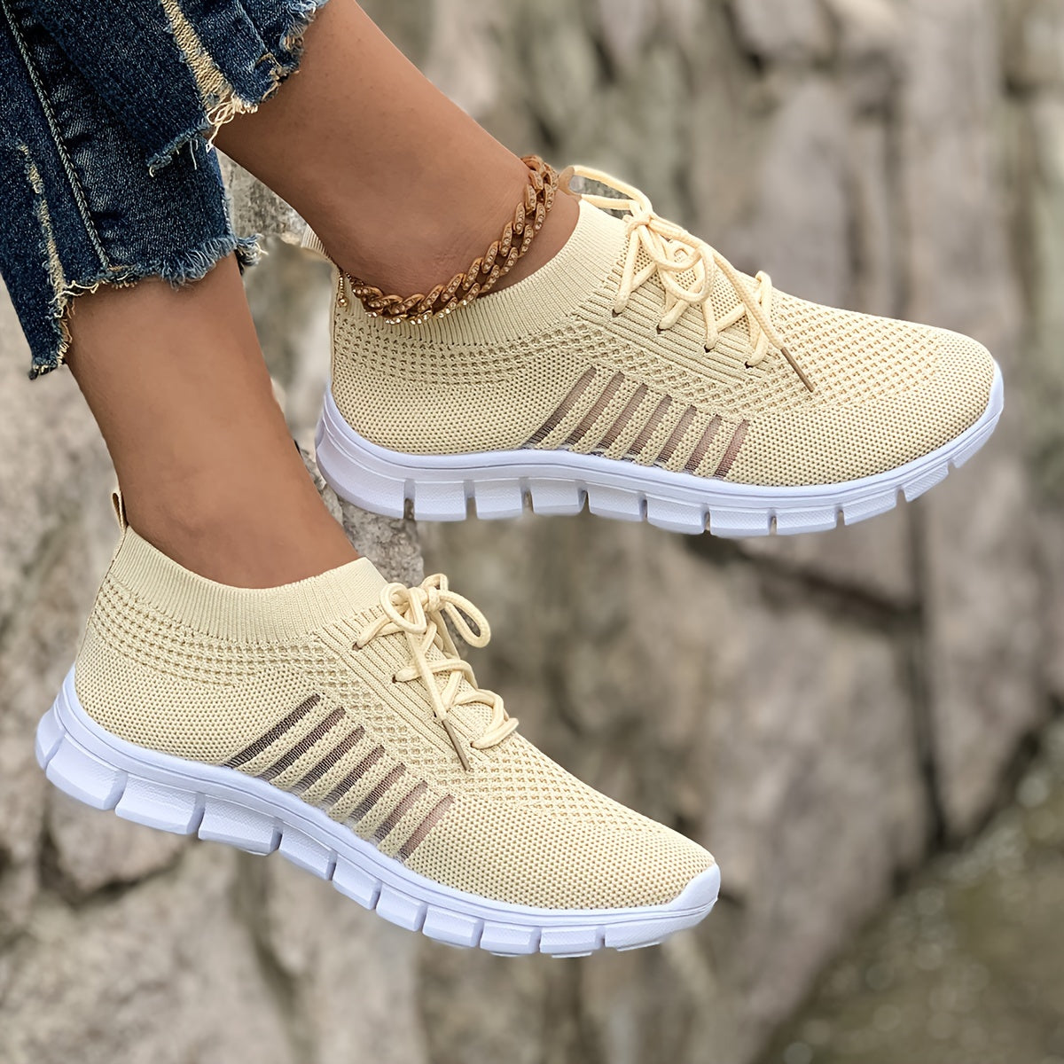 Women's Lightweight Knit Sneakers, Breathable Low-Top Lace-Up Casual Running Footwear, Fabric Upper and PU Cover Sole, Vibrant Color Sneakers, Versatile Running Shoes