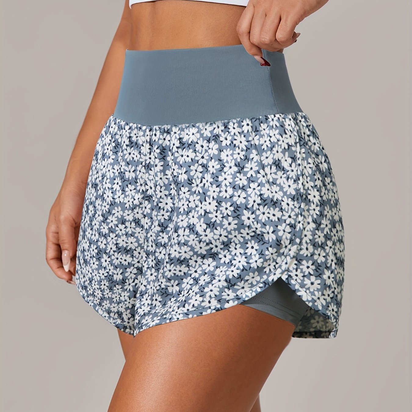 [Yoga Activewear] Women's Light Blue Yoga Shorts - Casual & Loose-Fit, High-Waisted with Ruffle Detail, Stretchy Polyester-Elastane Blend, Machine Washable, Perfect for Spring/Summer/Fall
