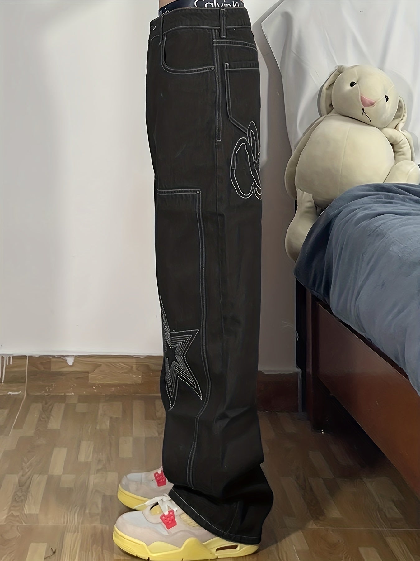 Y2k Letter Print Wide Leg Loose Fit Jeans, Men's Casual Slightly Stretch Street Style Multi Pocket Baggy Denim Pants For Spring Summer