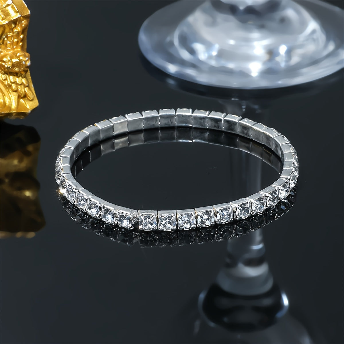 Luxurious Tennis Link - Sparkling Rhinestone Stretch Hand Jewelry for Women and Men, Daily Wear, Fashionable Accessory for Any Occasion