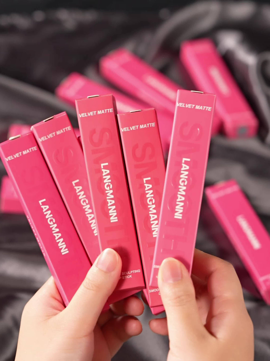 Smooth Velvet Matte Lipstick, Easy To Apply, Moisturizing And Hydrating Lip Balm, Natural Shine