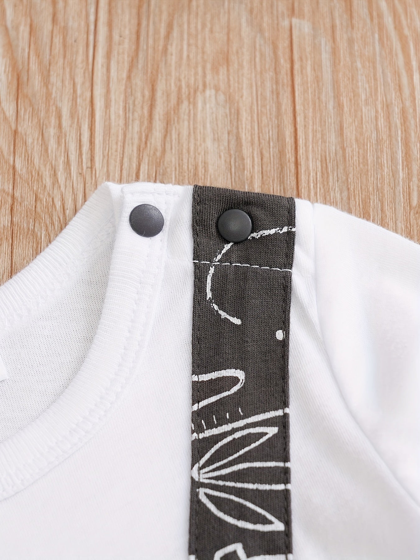 yierying Baby Boys' Long Sleeve Jumpsuit Romper - Mint Green & White Two-in-One Outfit, Soft Everyday diaper-changing onesie for Newborns & Infants, Easy Hand Wash Care, Perfect for Outdoor