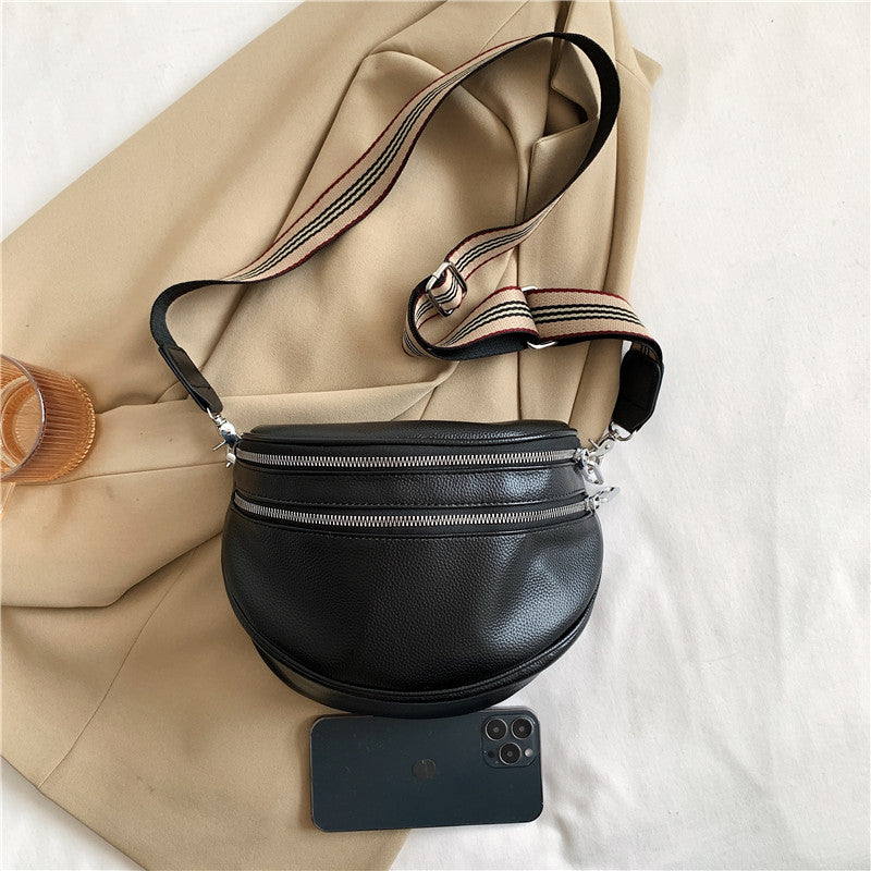 Black Synthetic Leather Crossbody Bag with Adjustable Striped Strap - Large Capacity Shoulder Messenger Bag for Women, Zipper Closure, Polyester Lining, Versatile Solid Color Design