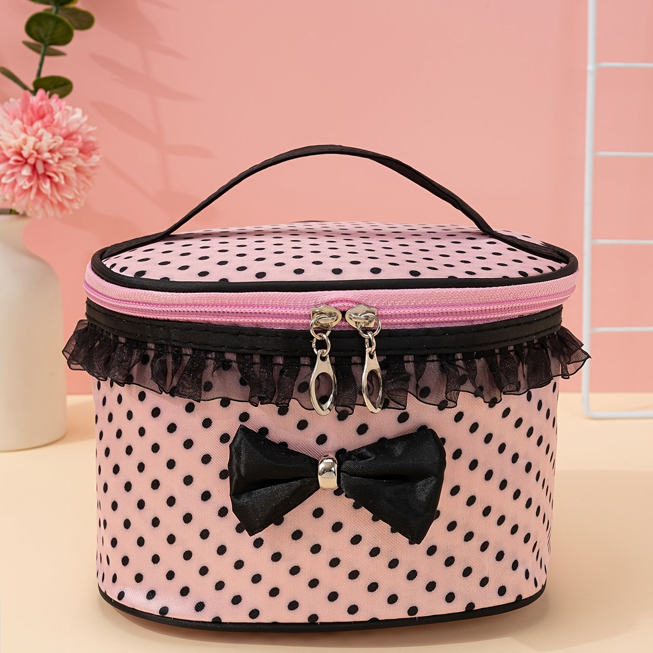 Stylish And Spacious Cosmetic Bag With Zipper And Dot Print - Perfect For Travel And Makeup Organization