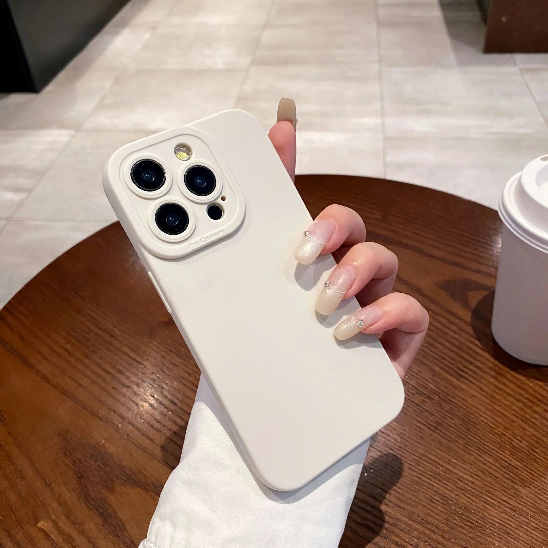 Customized Ultra-Thin Luxury Silicone TPU Mobile Phone Case for iPhone 17/16/15 Plus Full Coverage Protective Phone Accessories