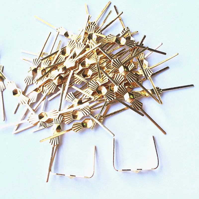 Best Price 100pcs Gold Bowtie Pins Connectors Crystal Prisms Of Chandelier Lamp Parts Metal Hooks Accessories for Glass Pendants