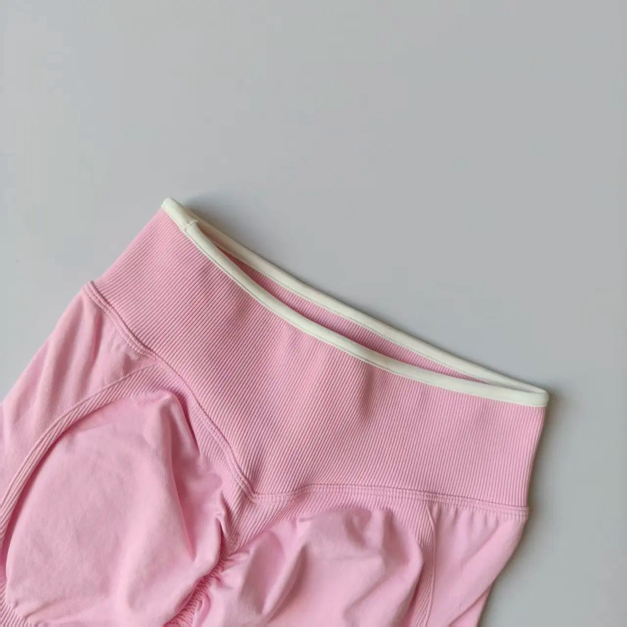 Seamless High Waist Yoga Pants Women Tummy Control Leggings Stretchy Soft Workout Running Leggings Comfortable Gym Sports Tights