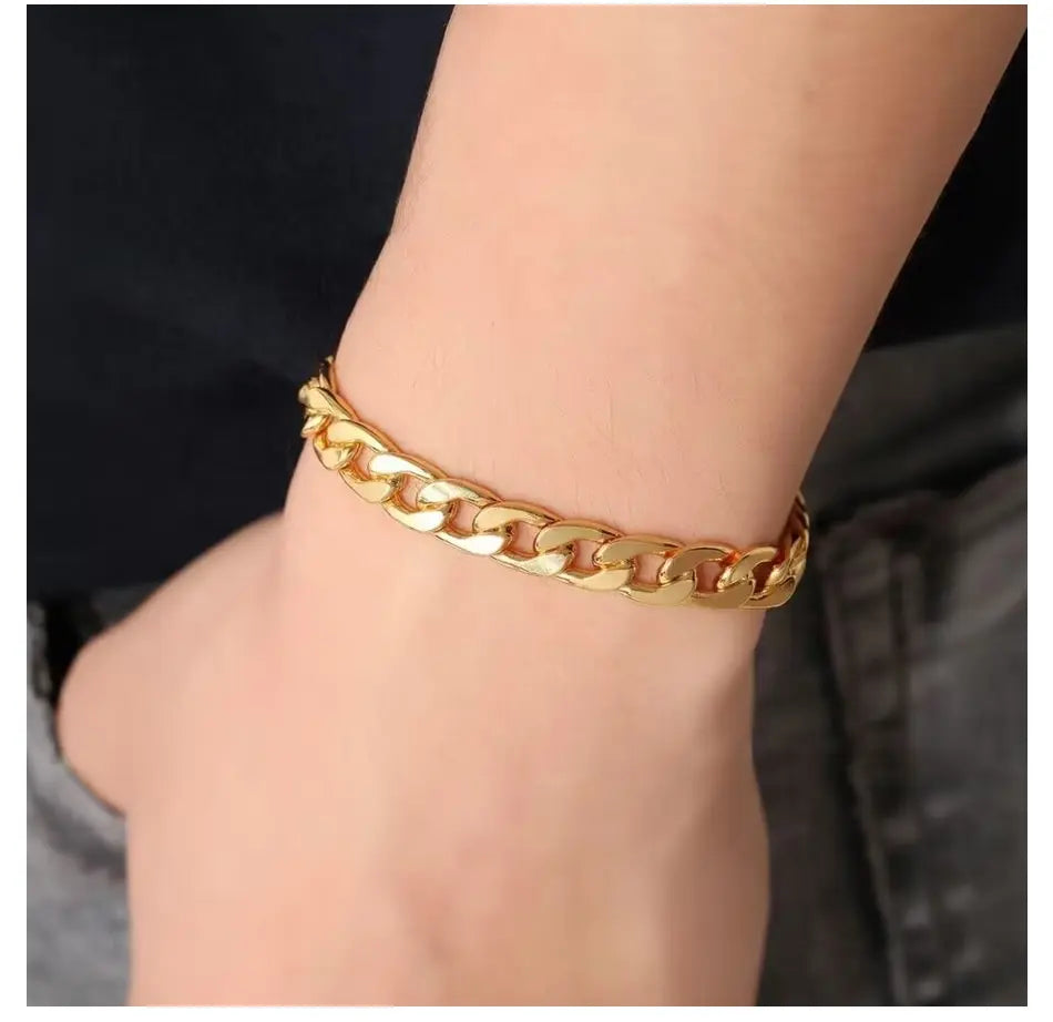 Mens Fashion Business Quartz Watch Fashion Fake Three Eye Six Pin Calendar Men Watch Stainless Steel Belt Men Watches