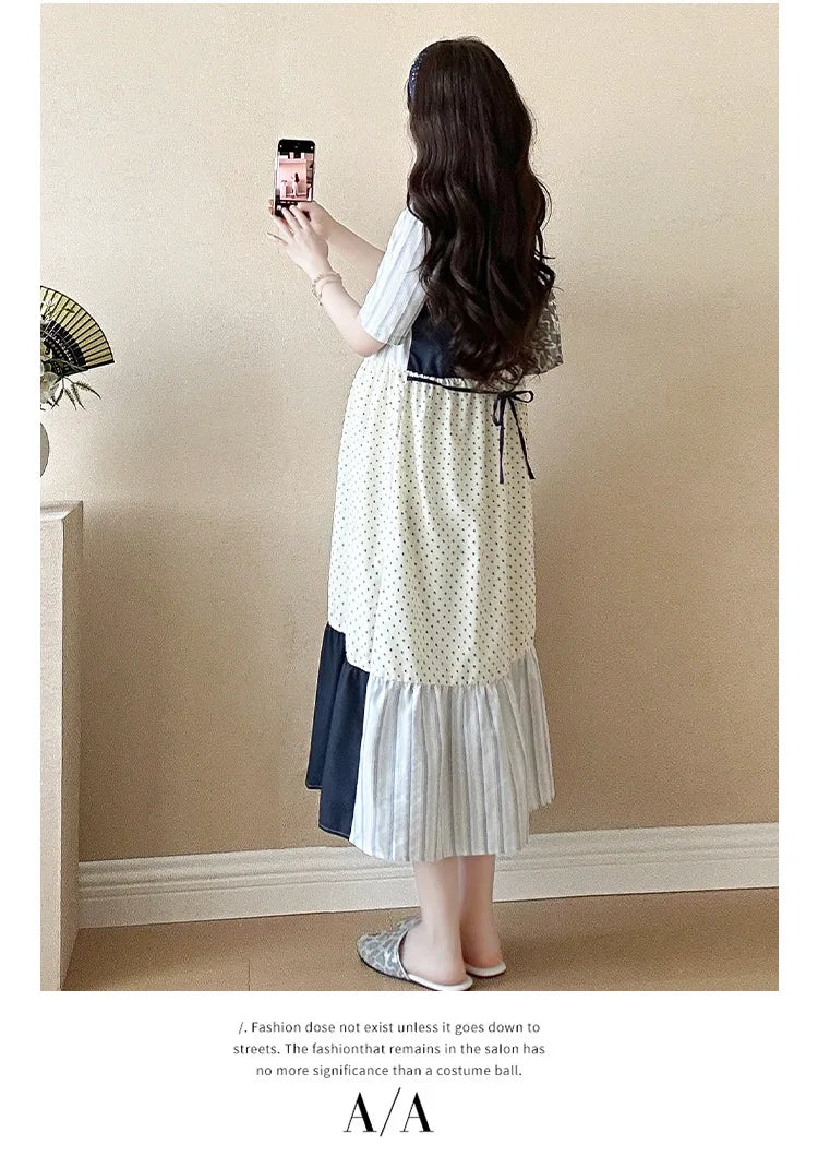 Umstandsmode Sommer 2025: Modisches Kleid, das Persönlichkeit und Temperament unterstreicht, schlank macht und jünger aussehen lässt.