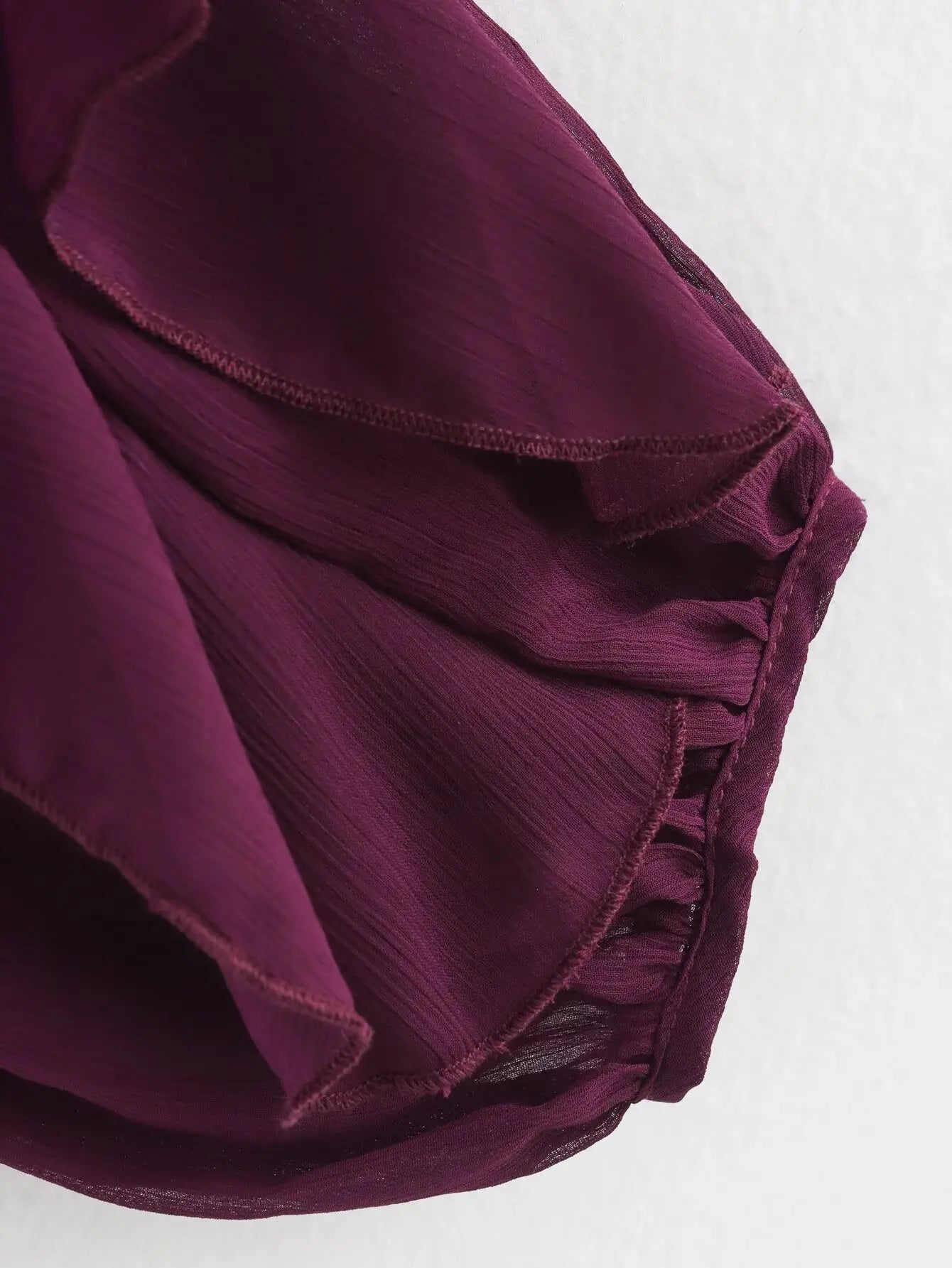 Women's clothing 2025 European new fashion design and ruffled layered decorative V-neck shirt