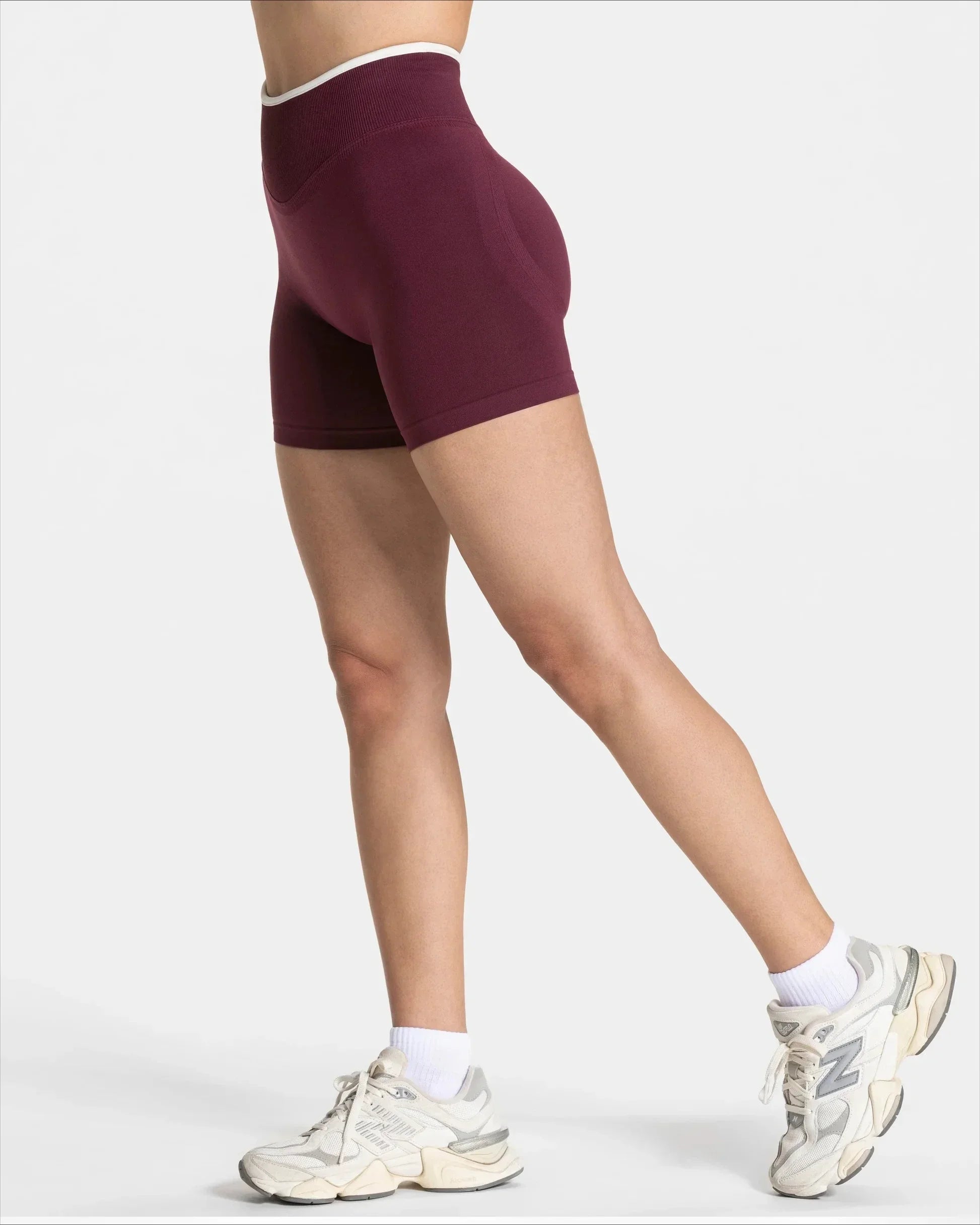 Women White Waist Tight Summer Seamless Sports Shorts High Waist Hip Lifting Yoga Pants Running High Elastic Sport Shorts Female