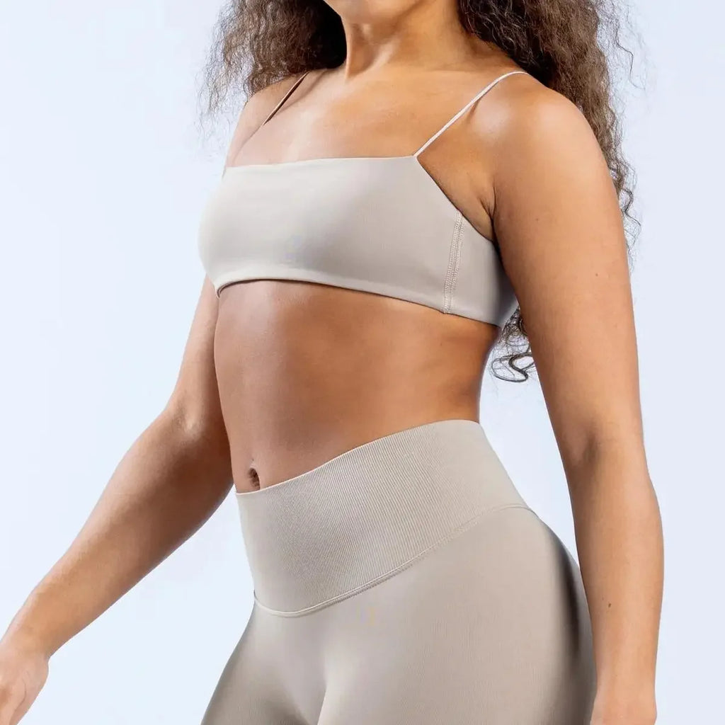 Strap Women Seamless Strappy Back Yoga Bra Medium Support Gym Crop Top Padded Sports Bra Fitness Top Wrap The Chest