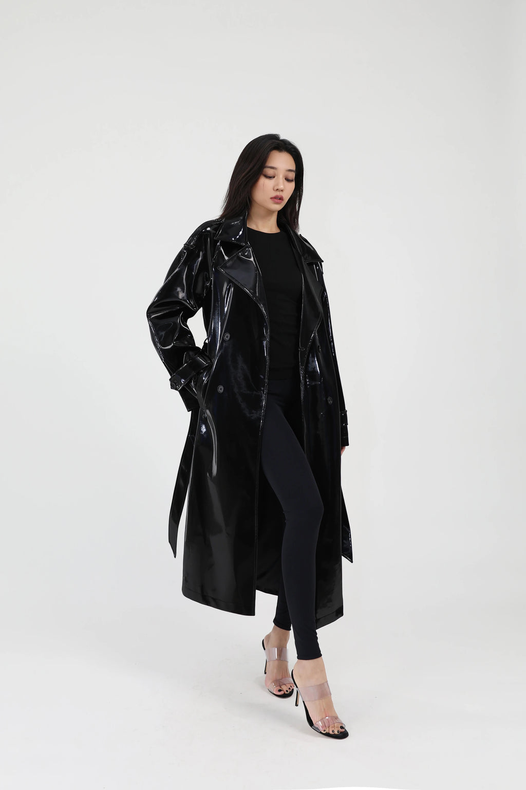 Lautaro Spring Autumn Long Shiny Reflective Patent Leather Trench Coat for Women Sashes Luxury Designer Runway European Fashion