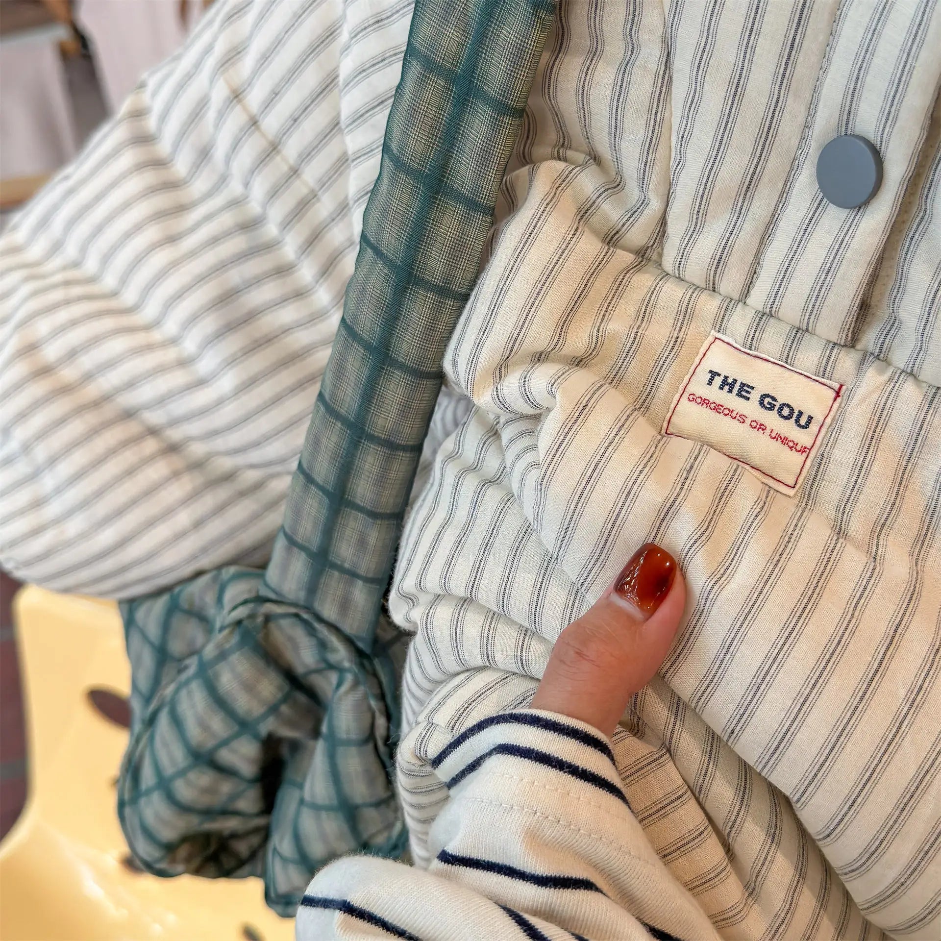 Cotton Clothes 2025 Autumn Winter New Childrens Clothing Korean Style Boys and Girls Fashion Pullover Hooded Cotton Clothes