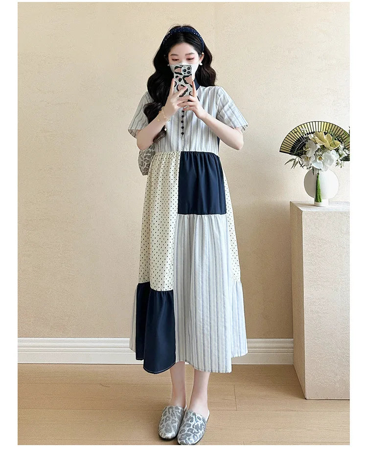 Umstandsmode Sommer 2025: Modisches Kleid, das Persönlichkeit und Temperament unterstreicht, schlank macht und jünger aussehen lässt.