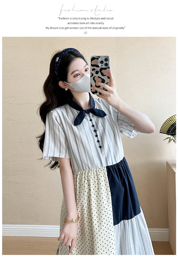 Umstandsmode Sommer 2025: Modisches Kleid, das Persönlichkeit und Temperament unterstreicht, schlank macht und jünger aussehen lässt.