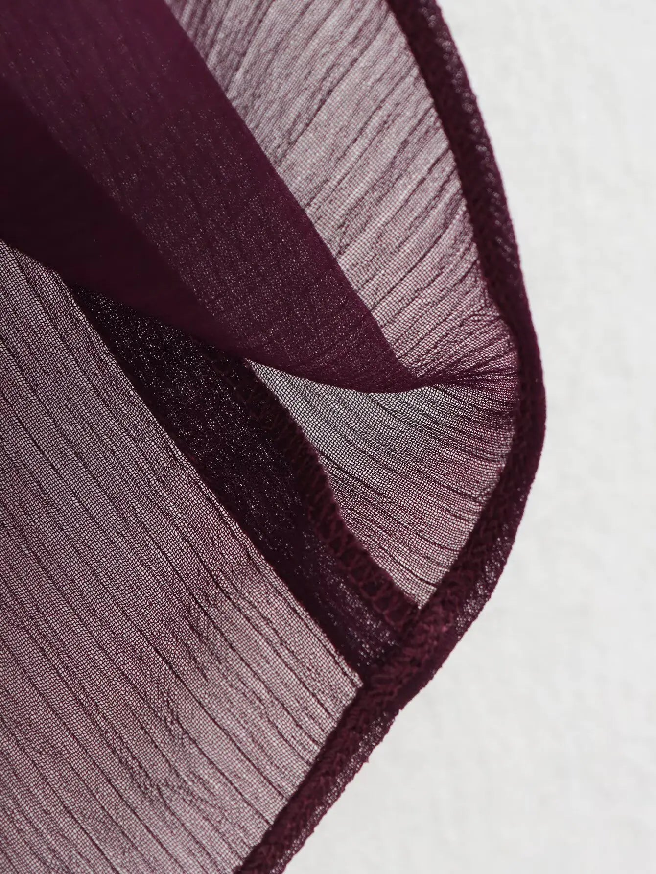 Women's clothing 2025 European new fashion design and ruffled layered decorative V-neck shirt