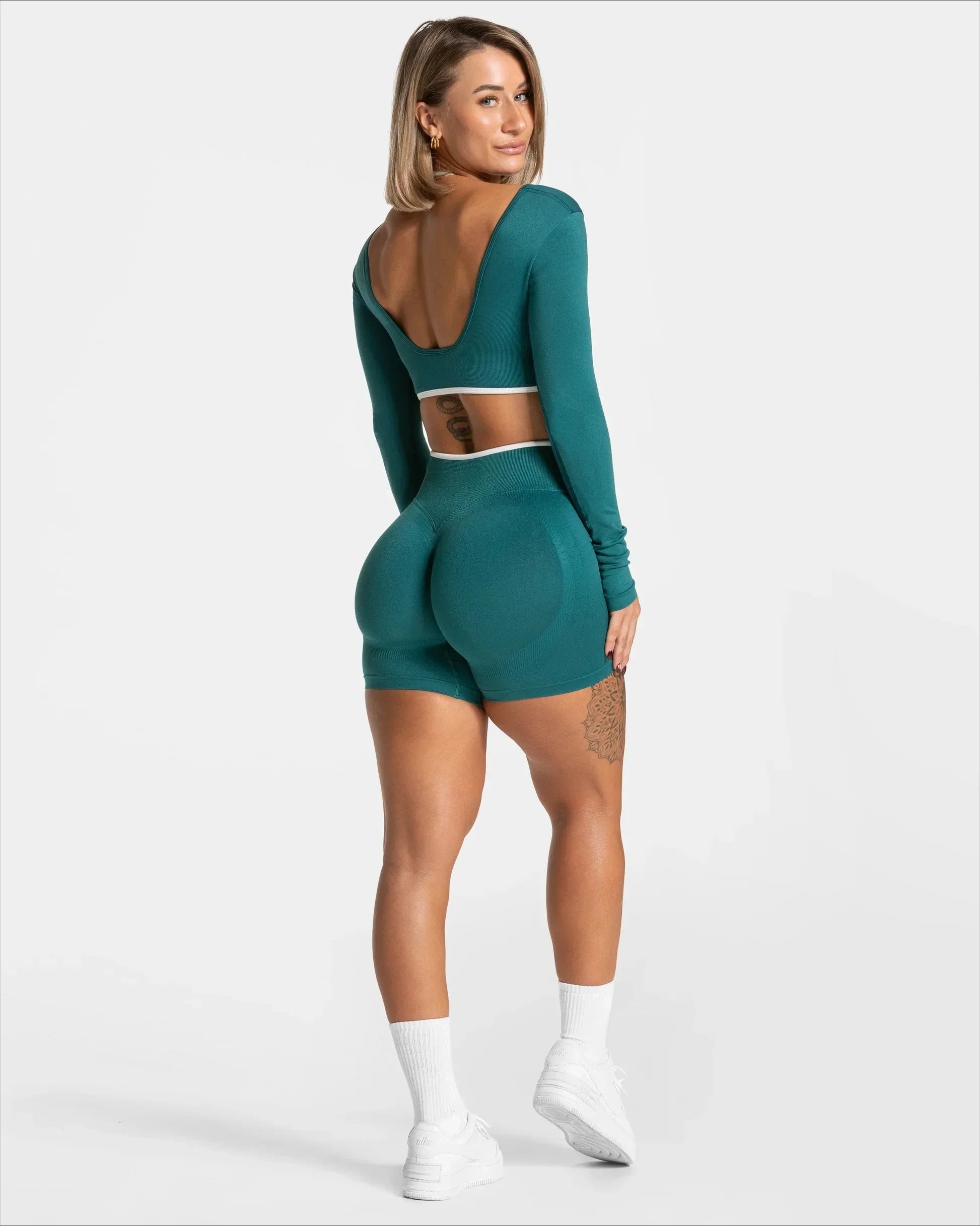 Women White Waist Tight Summer Seamless Sports Shorts High Waist Hip Lifting Yoga Pants Running High Elastic Sport Shorts Female