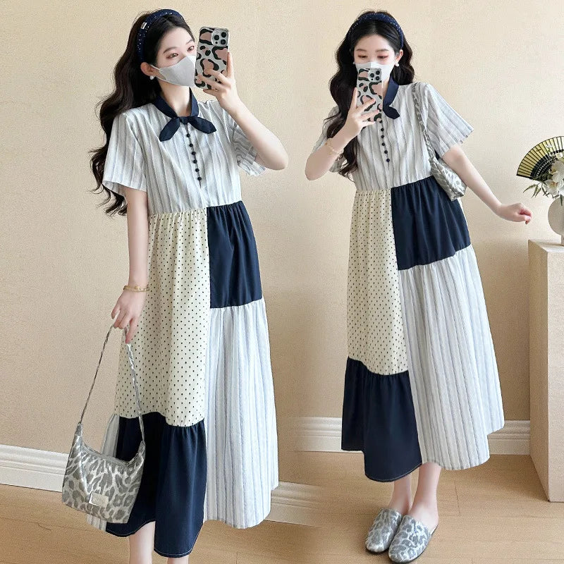 Umstandsmode Sommer 2025: Modisches Kleid, das Persönlichkeit und Temperament unterstreicht, schlank macht und jünger aussehen lässt.