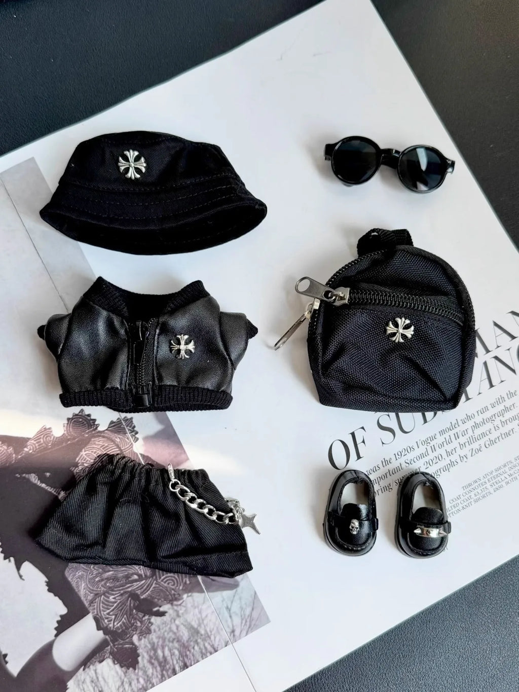 Clothes only] Labubwa clothes, black trendy cool leather jacket set, cute first, second and third generation clothes, hats, back