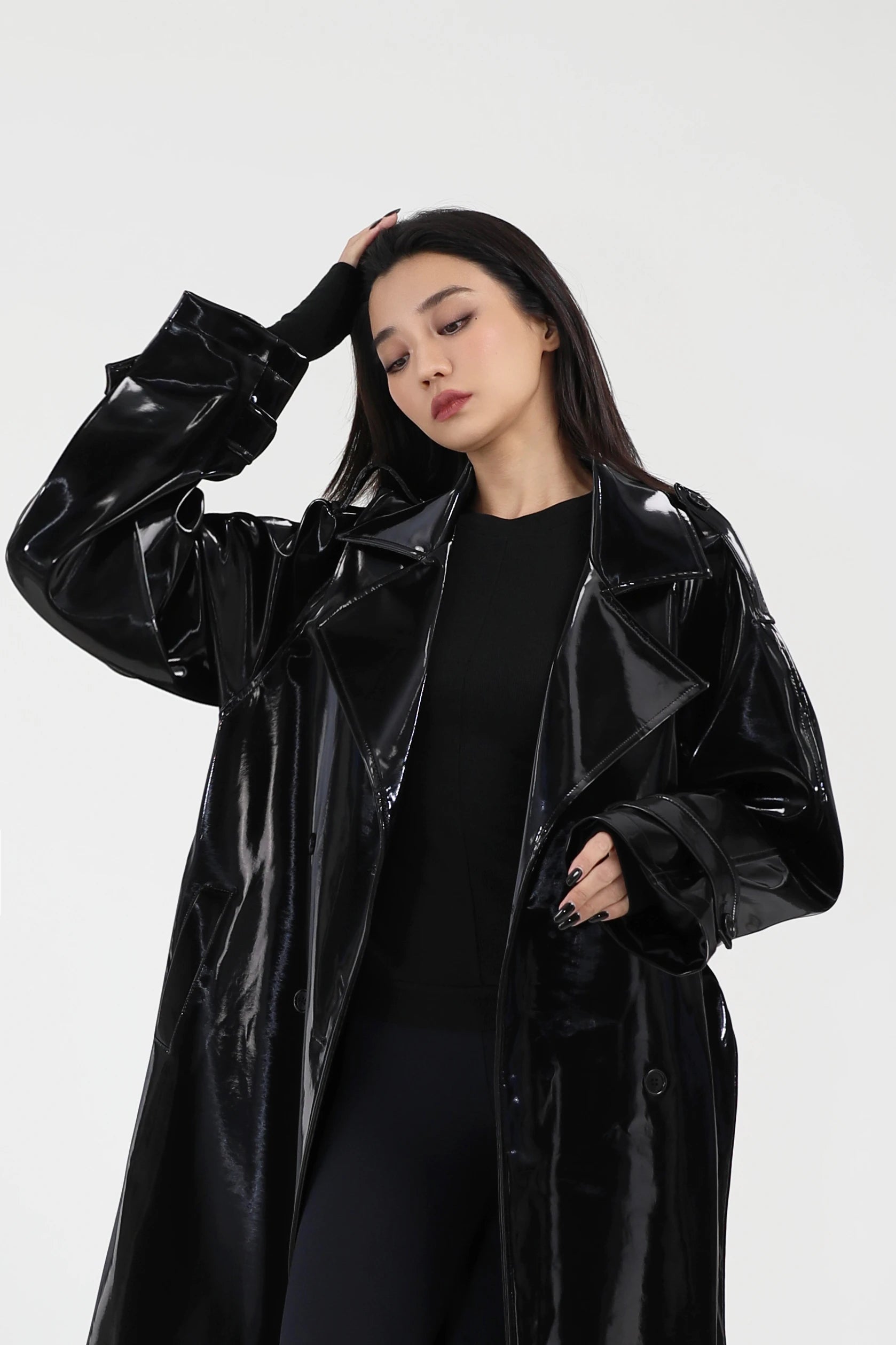 Lautaro Spring Autumn Long Shiny Reflective Patent Leather Trench Coat for Women Sashes Luxury Designer Runway European Fashion