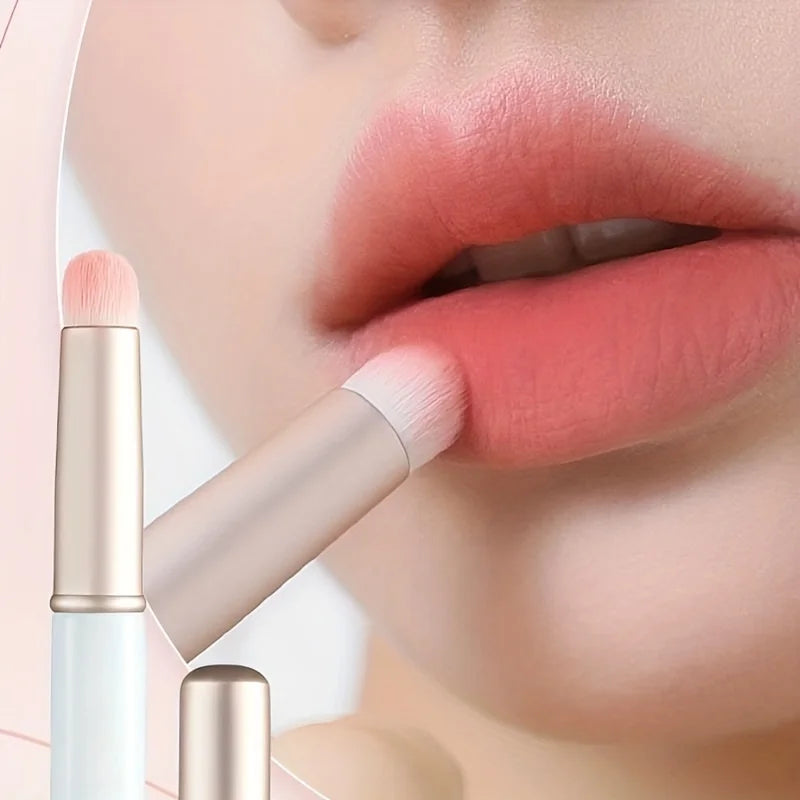 1 Lip Brush, Concealer Brush, Lip Gloss Brush, Concealer Brush With Cover, Makeup Tool Soft Brush Head To Make Lip Makeup.