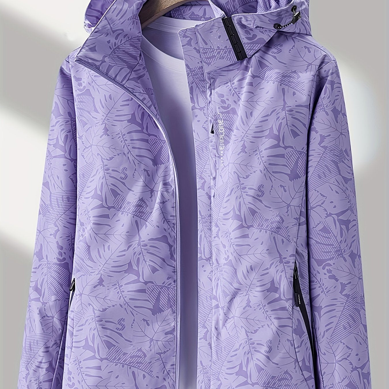 Women's Camouflage Outdoor Jacket: Windproof & Rainproof With Removable Hood - Perfect For Outdoor Adventures!