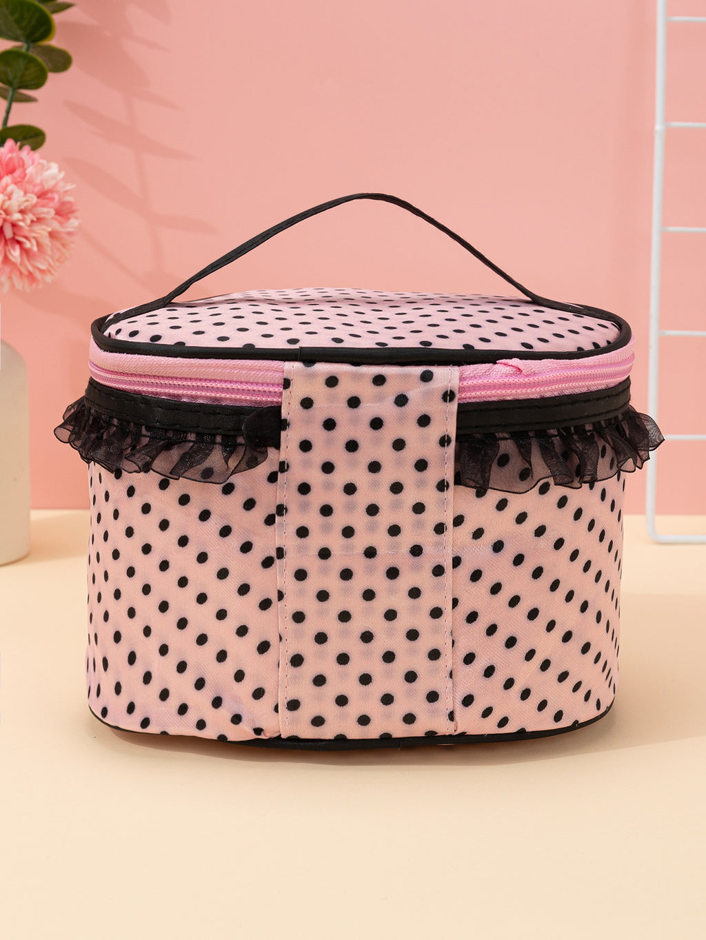 Stylish And Spacious Cosmetic Bag With Zipper And Dot Print - Perfect For Travel And Makeup Organization