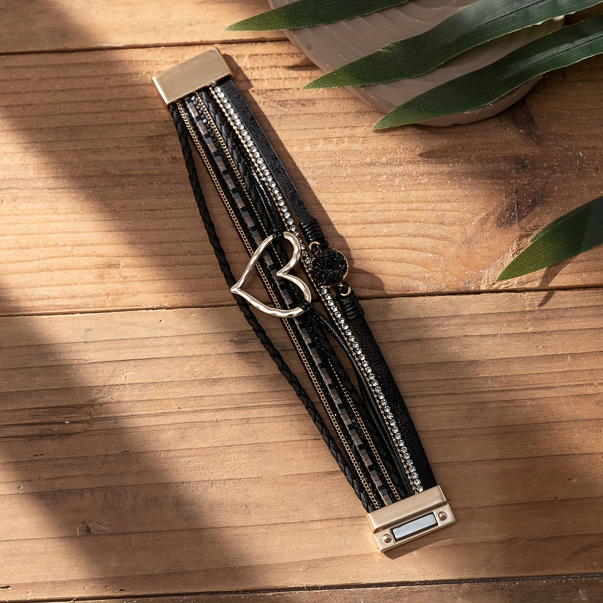 [Boho Chic Heart Bracelet] Boho Chic Multi-Layer PU Leather Magnetic Clasp Bracelet - Black Braided Design & Crystal Accents, Golden-Tone Metal Heart Pendant, Elegant Love Heart