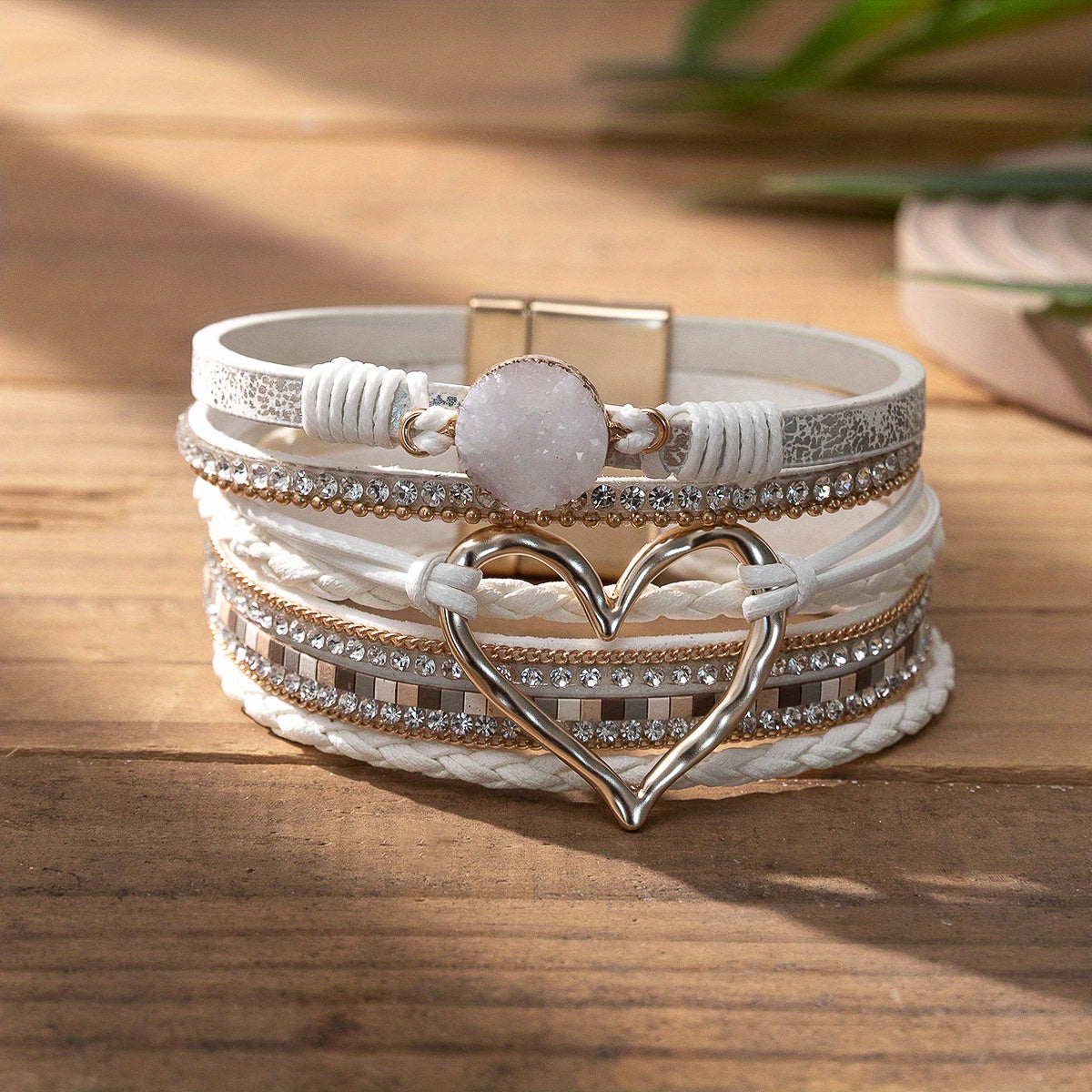 [Boho Chic Heart Bracelet] Boho Chic Multi-Layer PU Leather Magnetic Clasp Bracelet - Black Braided Design & Crystal Accents, Golden-Tone Metal Heart Pendant, Elegant Love Heart